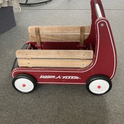 Radio Flyer Walker Wagon