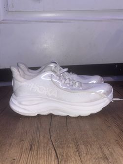 Hoka One One Clifton 10 Women’s 7.5W Triple White