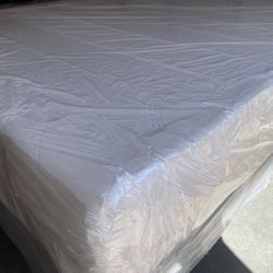 Full Size Tuft & Needle Mattress