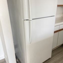 Free refrigerator