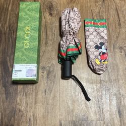 Gucci umbrella