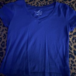 Blue baby tee with a cute v-neck