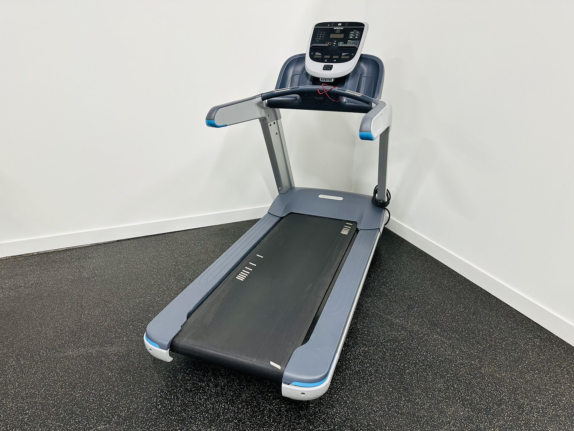 Precor TRM835 Treadmill with P30 Console - Cardio - Running - Gym Equipment