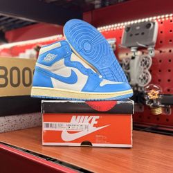 Jordan 1 Retro High OG UNC Reimagined Size 9 