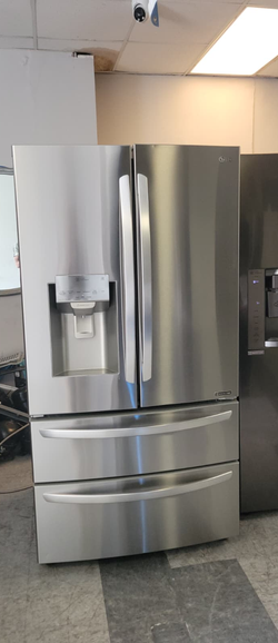 LG 4‑Door French Door Fridge – Stainless, Ice & Water, Clean