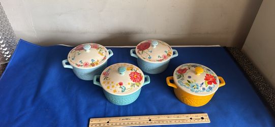 Pioneer woman mini casserole $9 each