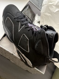 Air Jordan 6 cap and gown