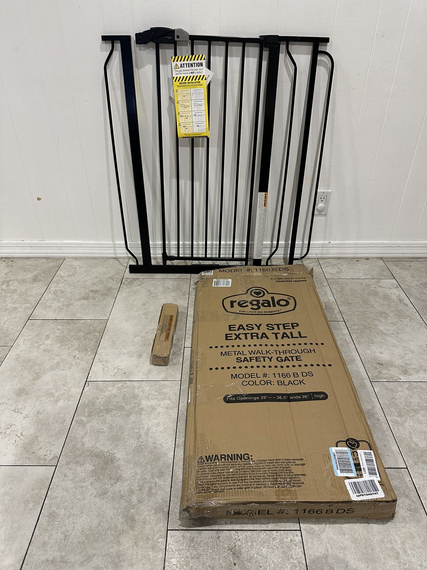 Extra Tall Pet Gate / Baby Gate - Fits Openings 29” - 36.5”