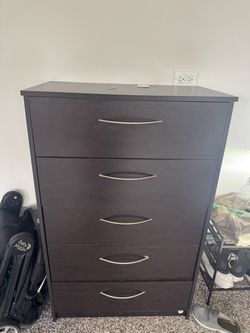 Storage drawer