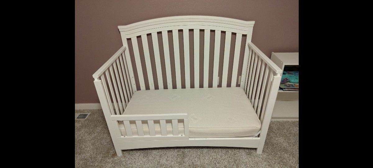 Crib (Picture Shows Toddler Rail But Also Comes With Infant Rail)