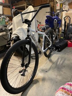 WHITE CHAD 29er