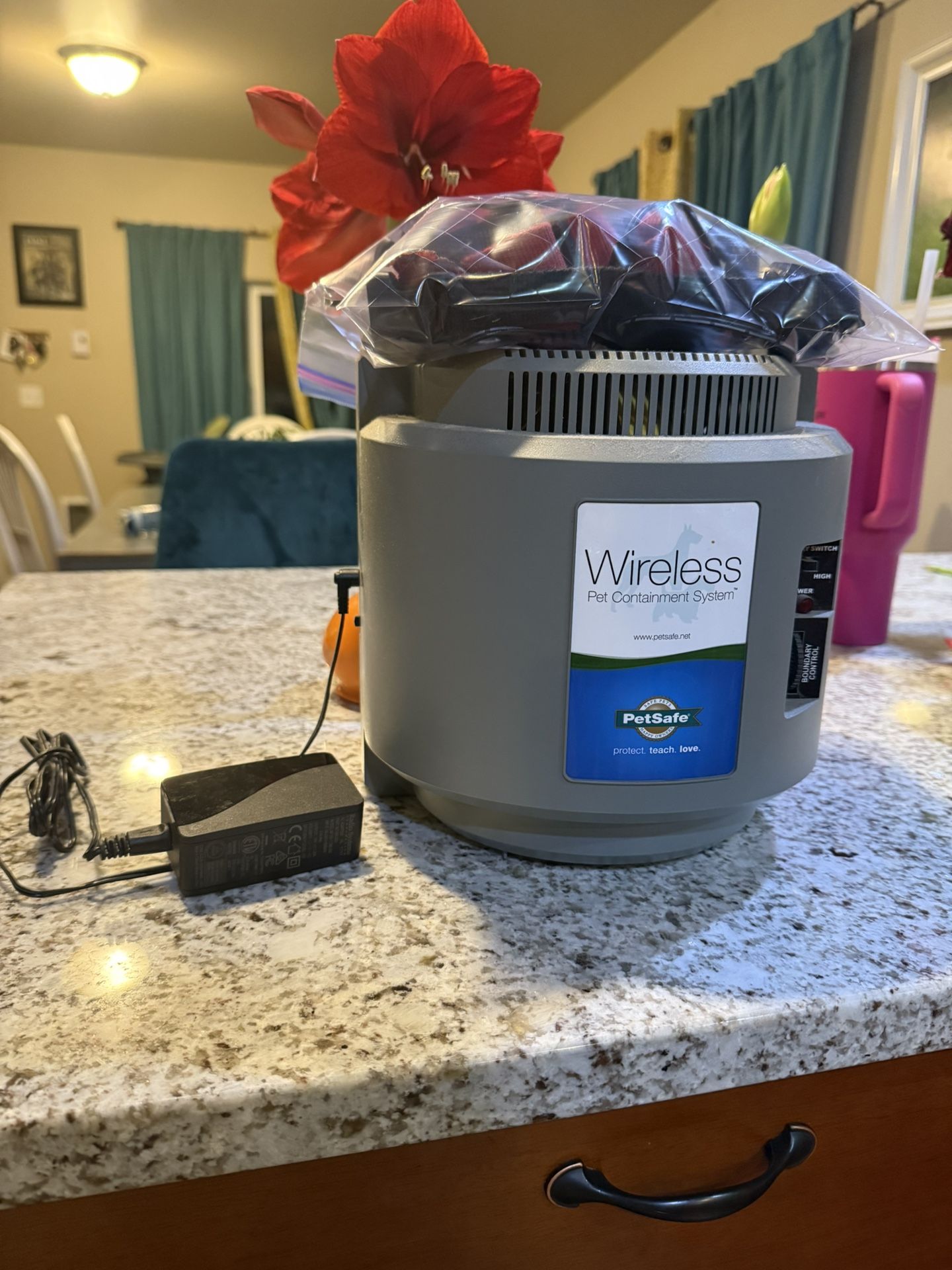 Pet Safe Wireless Containment System