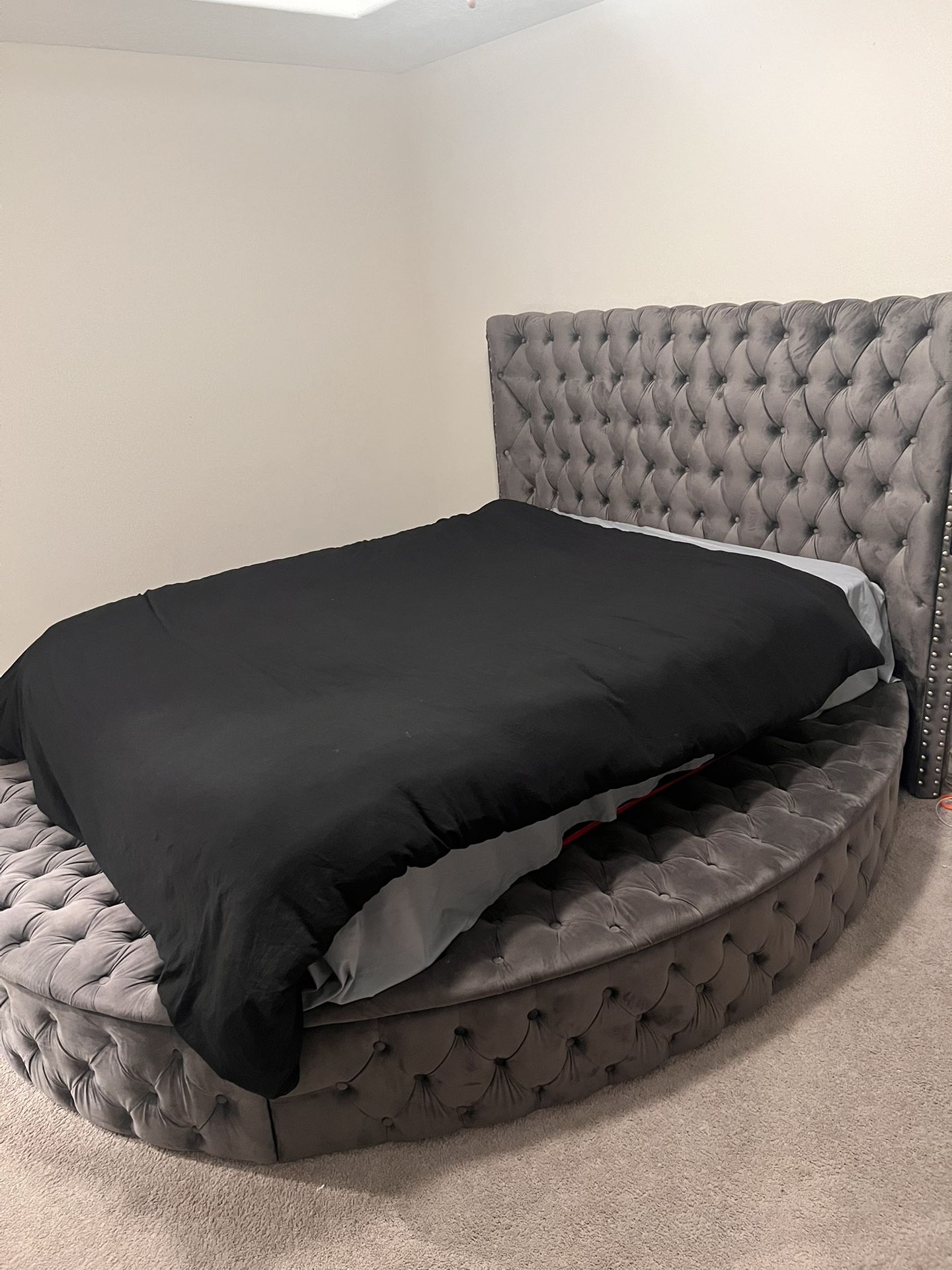 Queen Size Frame With Storage