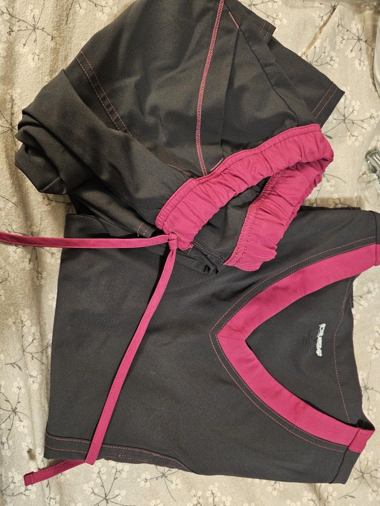 SCRUBS SET