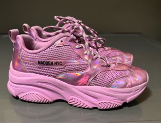 Girls sneakers