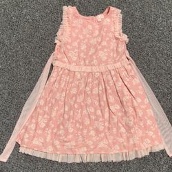 Mila and Emma girls size 5T pink floral dress with tulle ruffles on sleeves and hem and bow on the back - worn once like new - perfect for Easter