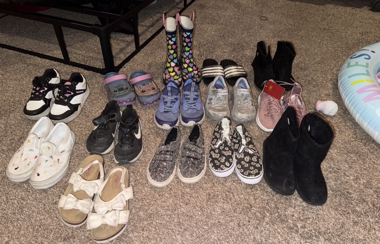 Girls Shoes Size 13c And 1y