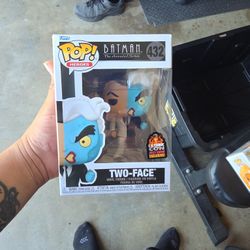 Batman - Two-Face Funko Pop