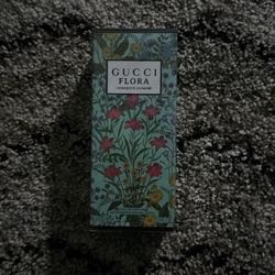 Gucci Flora Gorgeous Gardenia Eau de Parfum 