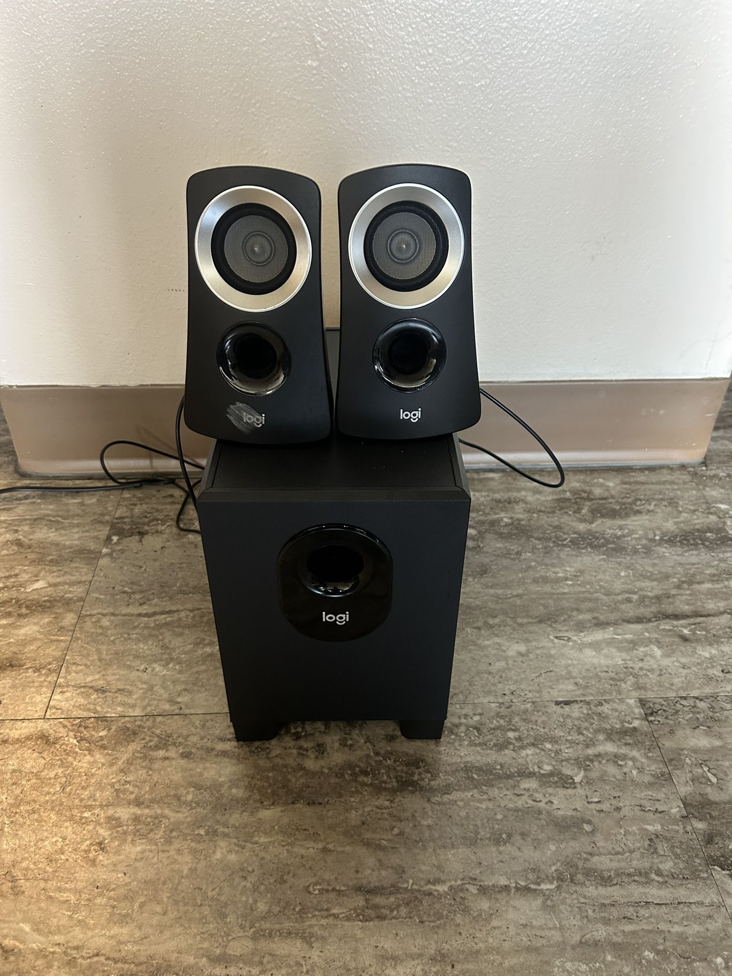 Logi Speaker System