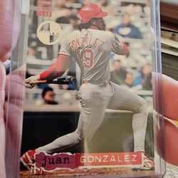 Juan Gonzalez '94 Topps Stadium Club Members Only Baseball Card 