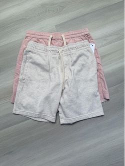 5 shorts 1 shirt