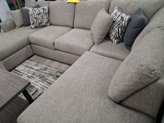 *Unreal Pricing!!!*---Comfy Wood Haven Fabric Sectional Sofas---Now $1099!!!---Delivery/Financing Available🤭