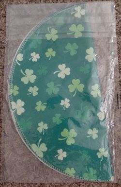 2pc Shamrock Round Table Mats