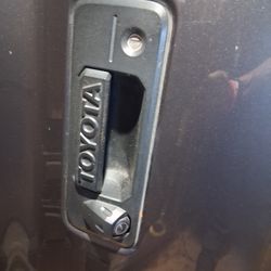 Tailgate Tacoma 2023 2025 W/rear Camera 