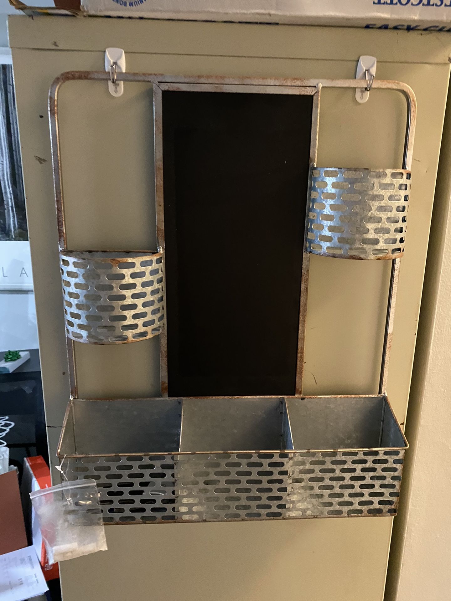 2x Entryway Chalkboard Organizers