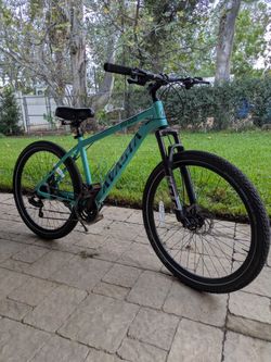 Avasta AV300 Mountain Bike