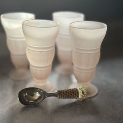 Indiana Glass Vintage" Soda Pop Era"    Set Of  4 Frosted Pink Malt/ Ice Cream G