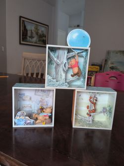 Disney Winnie the Pooh Shadow Box Set - Hallmark Collection