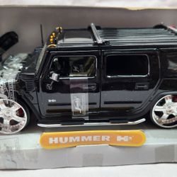 HUMMER M2 1/24 SCALE DIECAST METAL 
