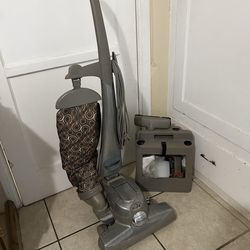 Kirby Sentria Vacuum w/ Carpet Shampoo System – Full Bundle