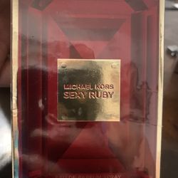 Perfume  Women’s  Victoria Secret $35