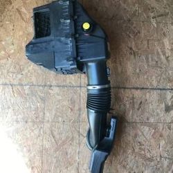 Ford F250/F Series 2011-2016 6.7 Diesel OEM Parts. Air Intake