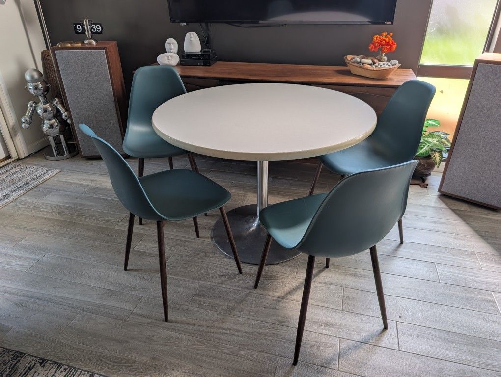 Heavy Duty Vintage Dining Table And 4 Chairs Retro