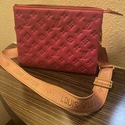 Louis Vuitton Coussin PM Bag