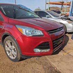 2015 Ford Escape Just In For Parts 