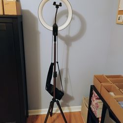 TaoTronics.  Led Stand Light