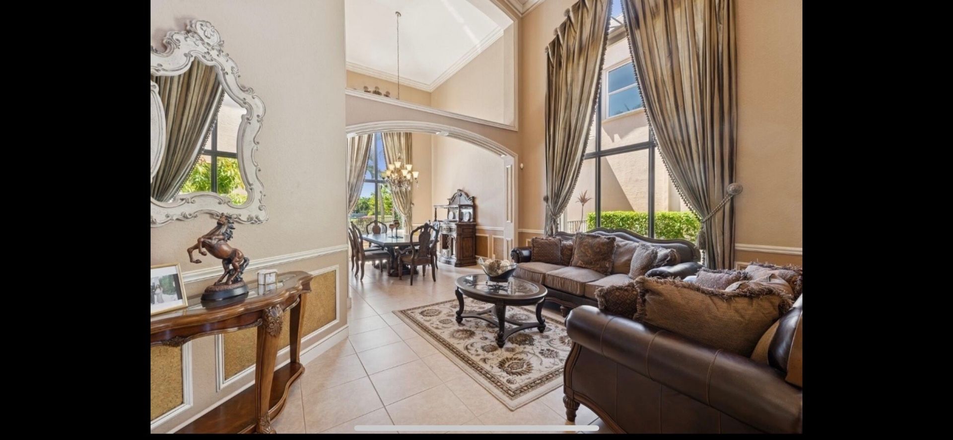 CRAZY Price. Sofa 2 Pieces. One Price.