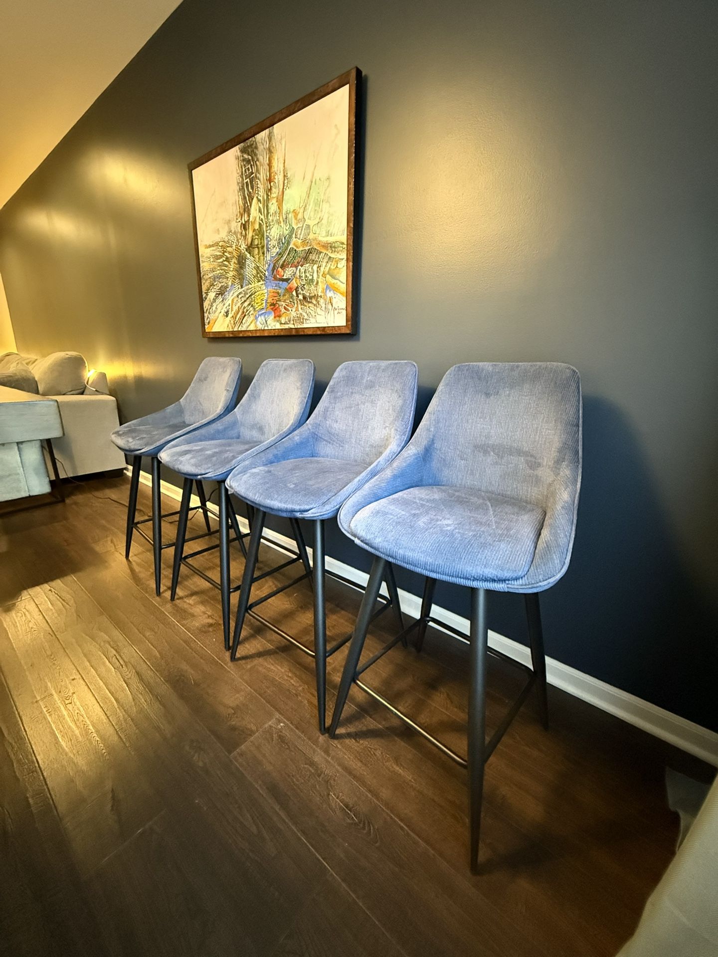 Set Of 4 counter Height Chairs