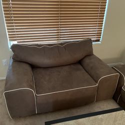 Chair And loveseat 