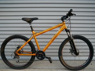 Haro Flightline Mountain Bike