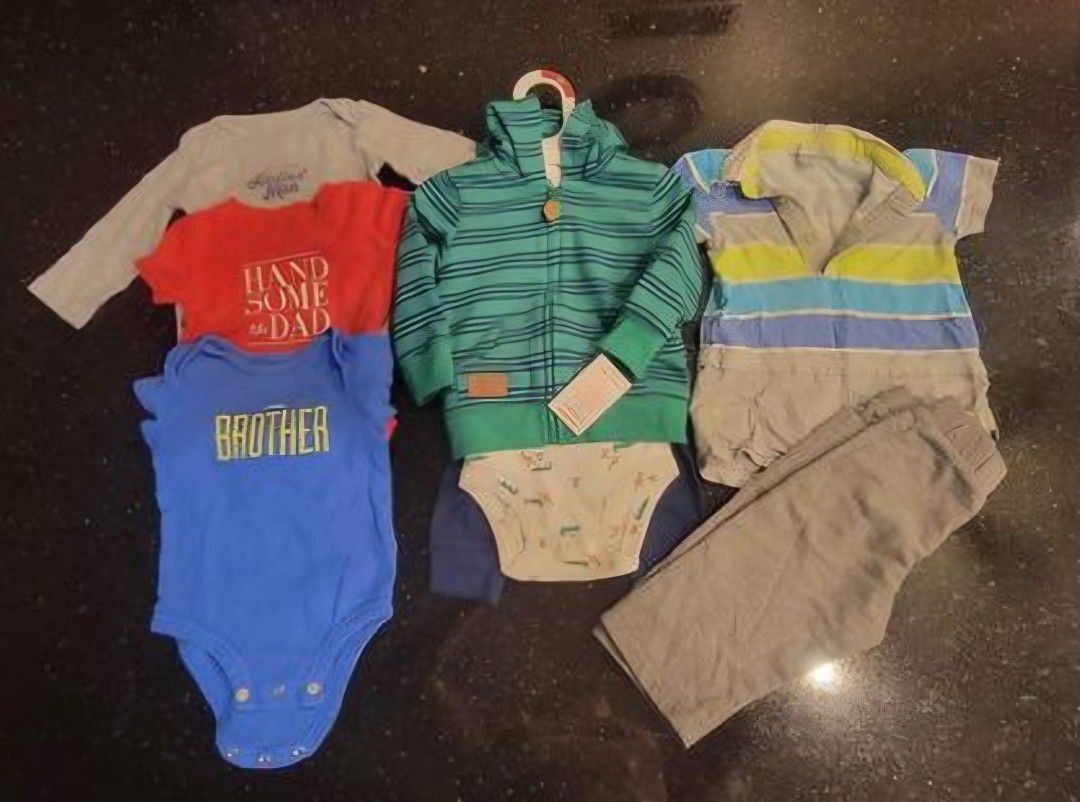 Lot of 8 Baby Boy Clothing Size 6 Month Onesie Bodysuit Hooded Zippered Jacket Pants Romper
