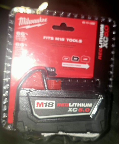 BRANDNEW MILWAUKEE BATTERY $70