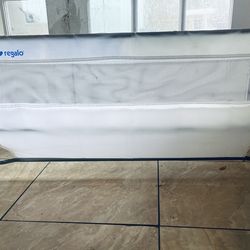 Swing down bed rail - Regalo