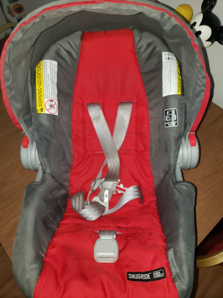 car seat and base matching stroller
