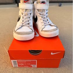 Toddler Nike shoes